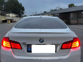 BMW 5 Series foto 4