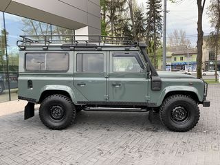 Land Rover Defender foto 3