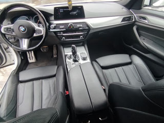 BMW 5 Series foto 7