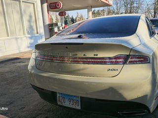 Lincoln MKZ foto 2