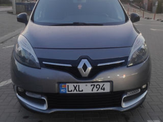 Renault Grand Scenic foto 3