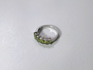 Серебряное кольцо 925 пробы с драгоценным каменем Хризолит (Перидот). Размер 18 foto 7