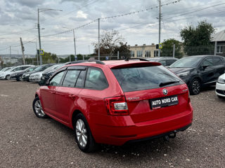 Skoda Octavia foto 3