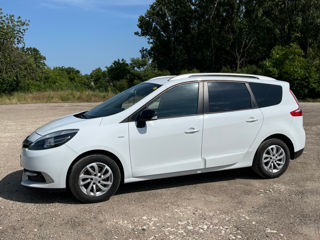 Renault Grand Scenic foto 0
