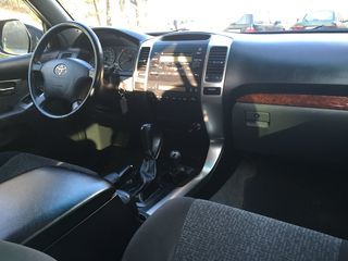 Toyota Land Cruiser Prado foto 9