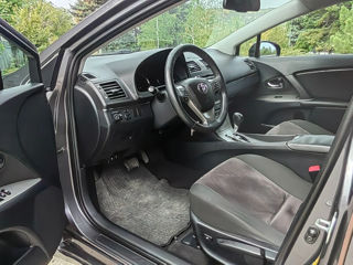 Toyota Avensis foto 7