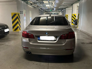 BMW 5 Series foto 7