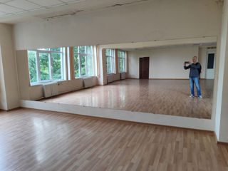 Большие зеркала для фитнеса,спортзала Кишинёв и за городом. Танцевальной, балетной студии.