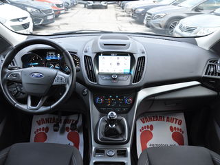 Ford Kuga foto 12