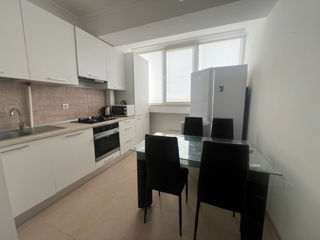 Apartament cu 2 camere, 60 m², Centru, Chișinău