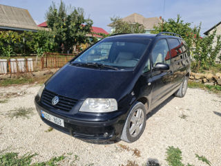 Volkswagen Sharan foto 1