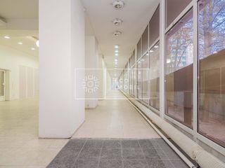 Centru, str. Bănulescu-Bodoni, chirie spațiu comercial, 400 m.p, 4 000€ foto 11