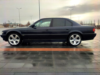 BMW 7 Series foto 5