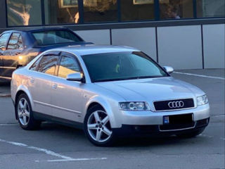 Audi A4 foto 1