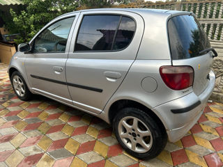 Toyota Yaris foto 6