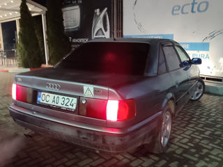 Audi 100