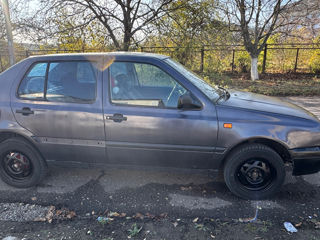 Volkswagen Vento foto 8