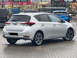 Toyota Auris foto 4