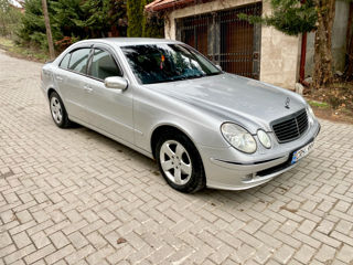 Mercedes E-Class foto 3