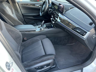 BMW 5 Series foto 15