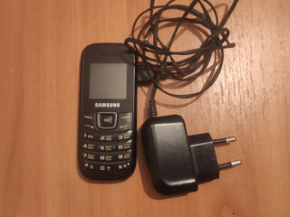 Продам телефон Samsung