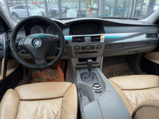 BMW 5 Series foto 3