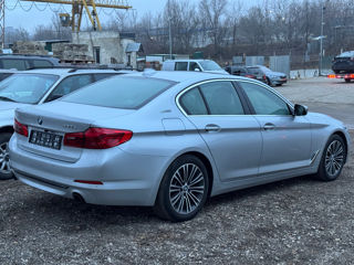 BMW 5 Series foto 3