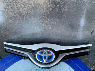 Grila / Решетка Toyota Yaris Hybrid foto 1