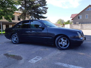 Mercedes E-Class