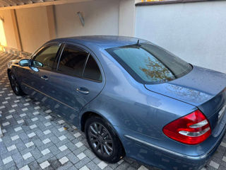 Mercedes E-Class foto 4