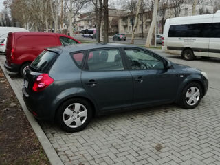 KIA Ceed foto 2