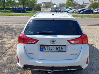 Toyota Auris foto 2