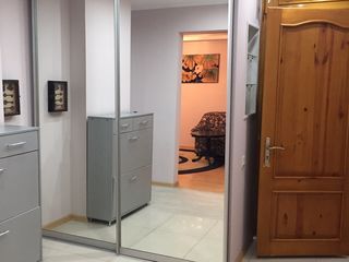 Apartament cu 3 camere, 67 m², Centru, Bălți foto 2