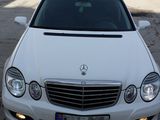 Mercedes E Class foto 2