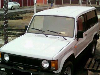 Isuzu Trooper foto 1