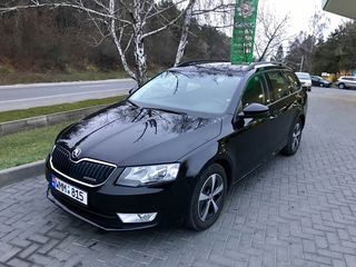 Skoda Octavia foto 1