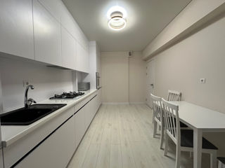 Apartament cu 2 camere, 80 m², Râșcani, Chișinău foto 3