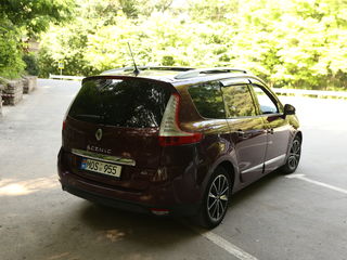 Renault Grand Scenic foto 2