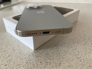 iphone 15 pro 256 gb natural titanium foto 5