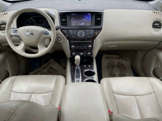 Nissan Pathfinder foto 5