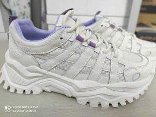 Adidași 1200 foto 2