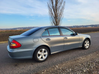 Mercedes E-Class foto 8