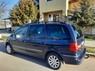 Volkswagen Sharan foto 3