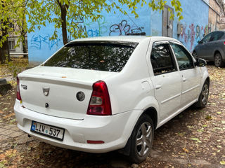 Dacia Logan foto 3