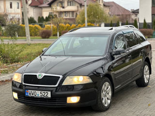 Skoda Octavia foto 3