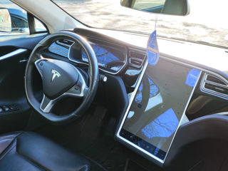 Tesla Model S foto 4