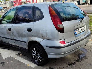 Nissan Almera Tino foto 4