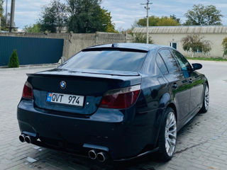 BMW 5 Series foto 5