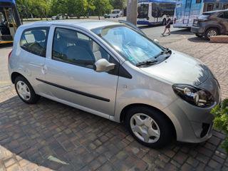 Renault Twingo фото 0