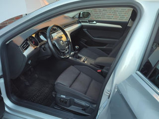 Volkswagen Passat foto 2